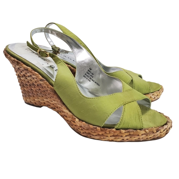 Basket Weave Wedge Sandals in Green - Picture 5 of 6